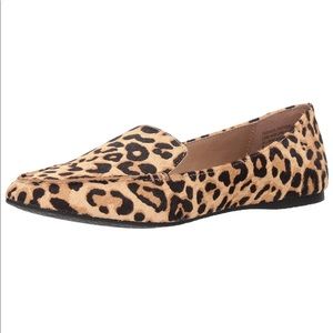 NEW Steve Madden Feather Loafers in Leopard